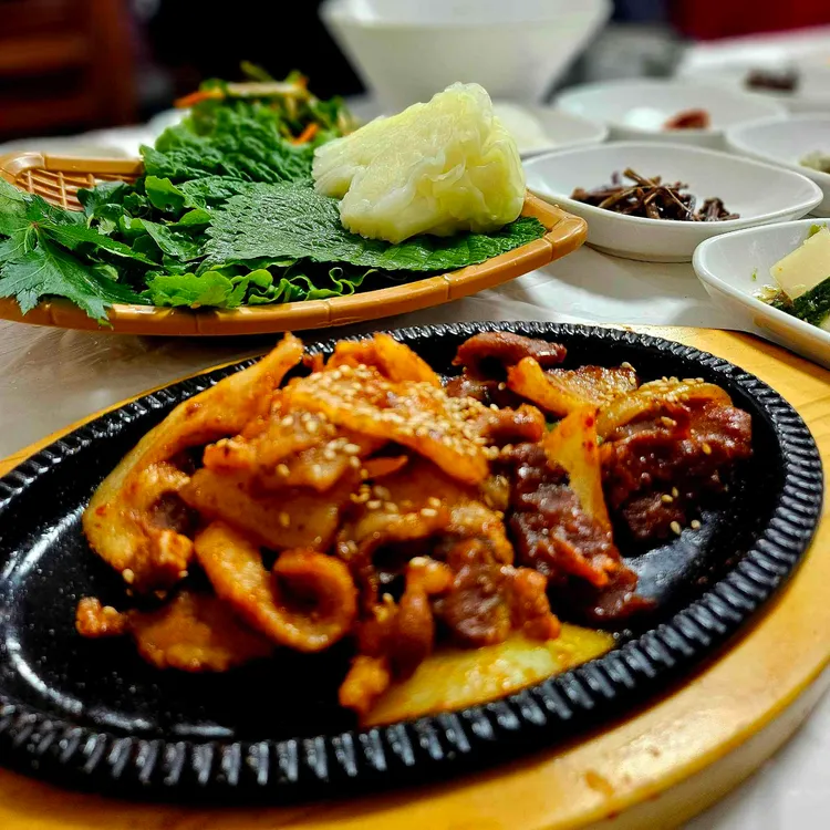 보리밥쌈밥정식