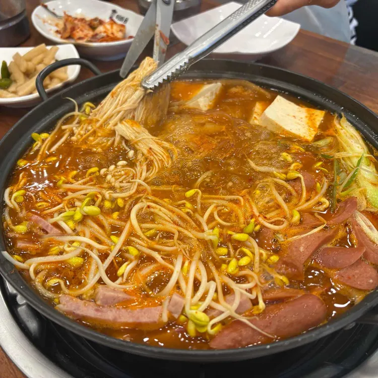 백반 또는 해장국