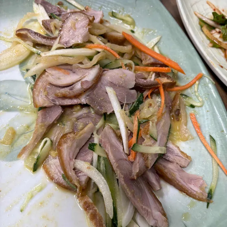 냉채족발(또는 돼지국밥)