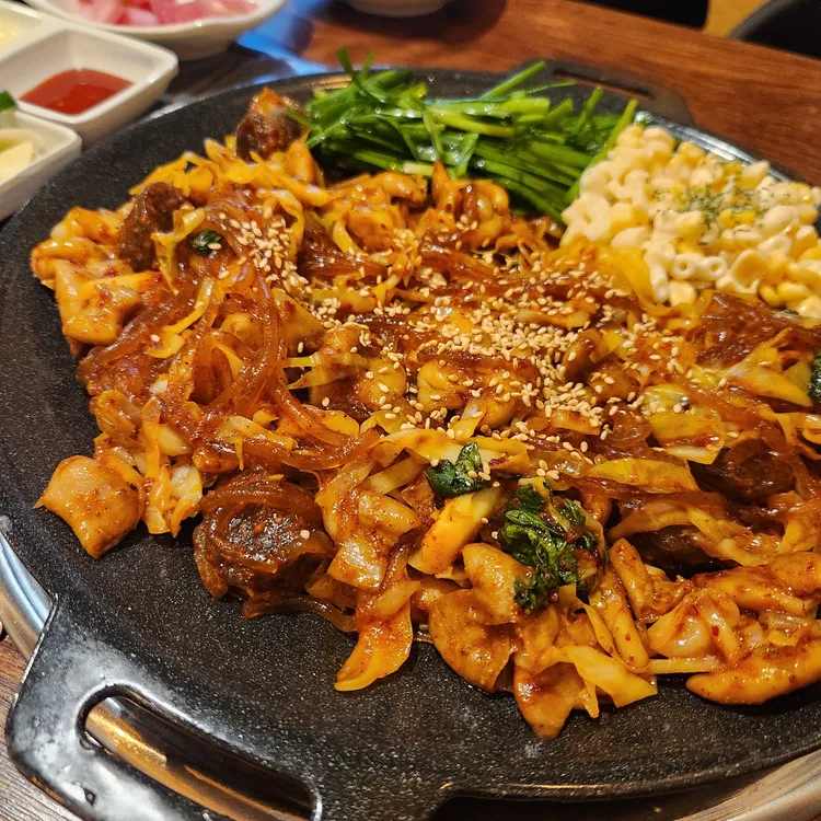 춘천 발칸포 생햄 부대찌게